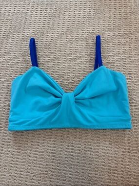 Blue twist front Tiger Friday sports bra size adult xs